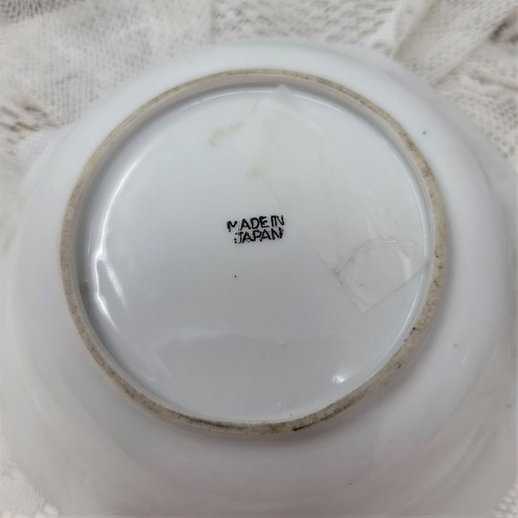 Vintage Ashtray Trinket Dish Raised Flower Japan - Picture 7 of 7